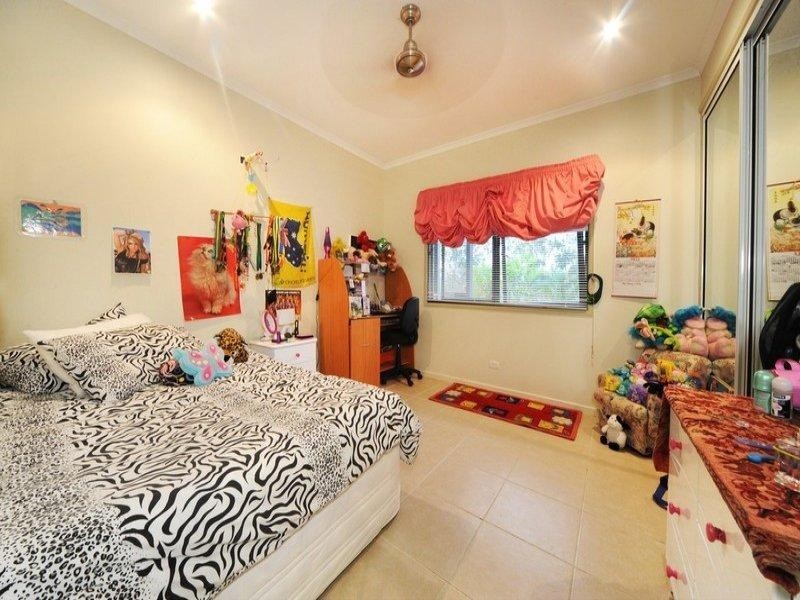 142 Kookaburra Drive, Cannonvale QLD 4802