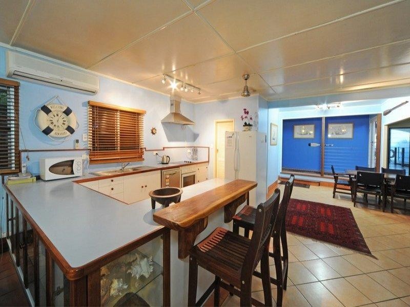 13 Oceanview Avenue, Airlie Beach QLD 4802