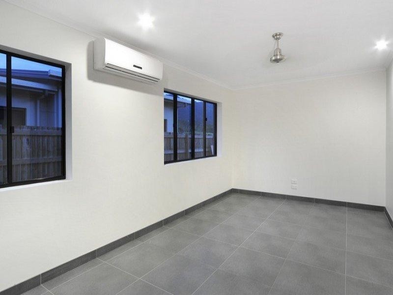 59 Parker Road, Cannonvale QLD 4802