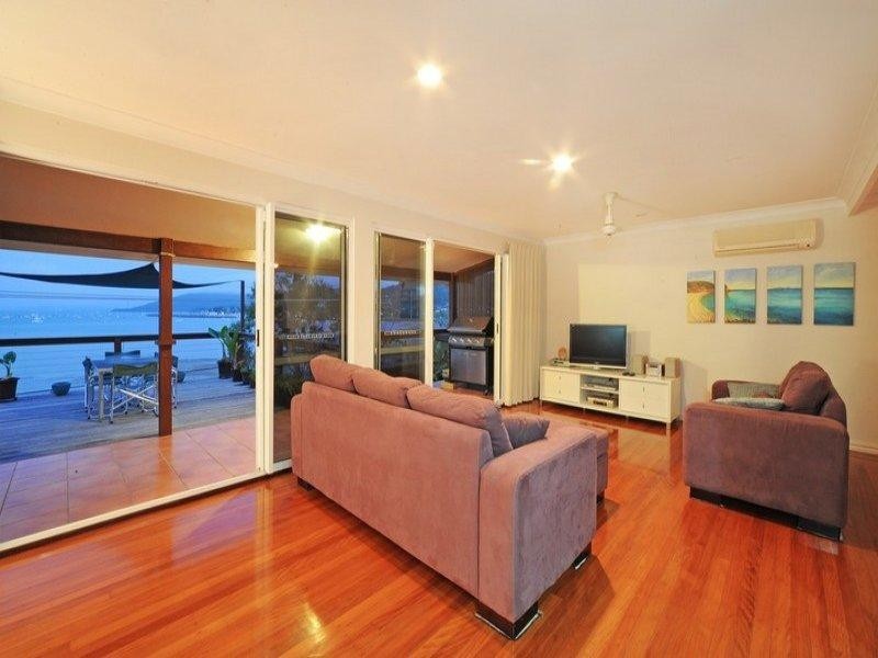 12 Coral Esplanade, Cannonvale QLD 4802