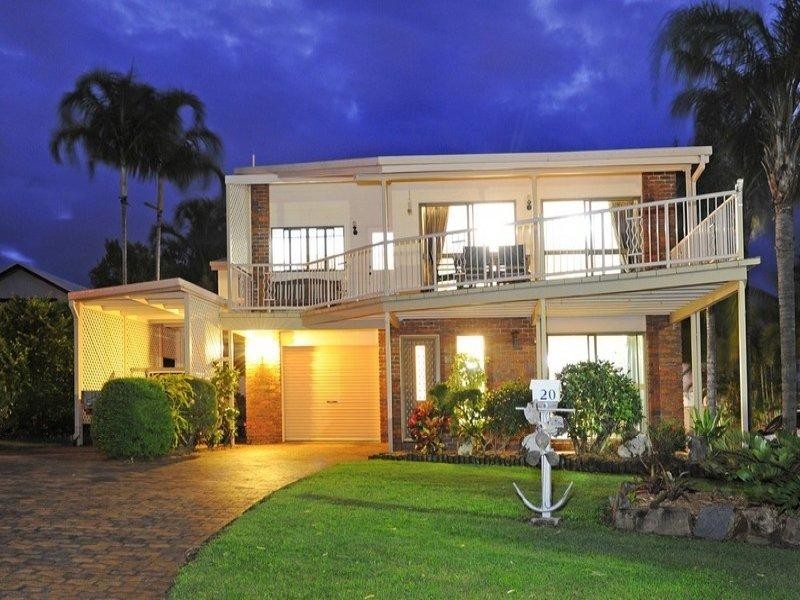 20 Illawong Street, Cannonvale QLD 4802