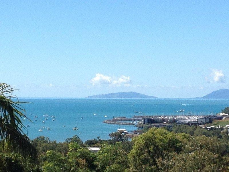 20 Illawong Street, Cannonvale QLD 4802