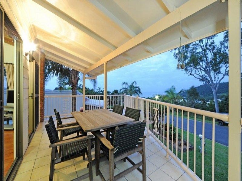 20 Illawong Street, Cannonvale QLD 4802