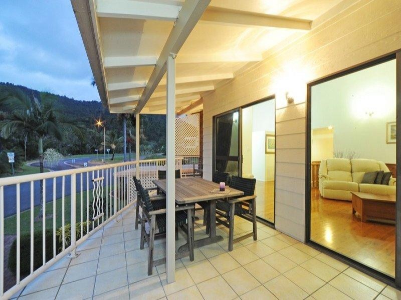 20 Illawong Street, Cannonvale QLD 4802