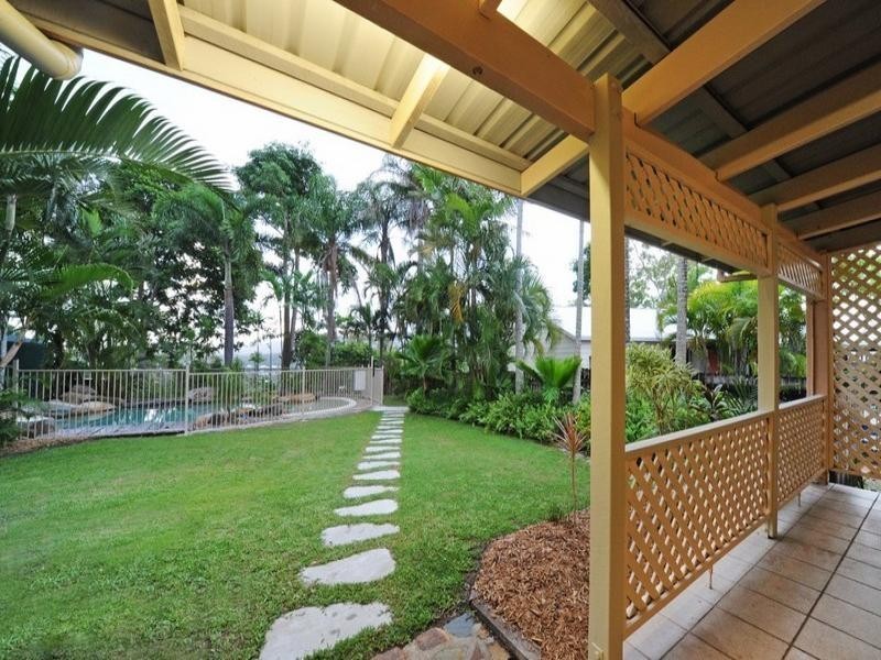 20 Illawong Street, Cannonvale QLD 4802