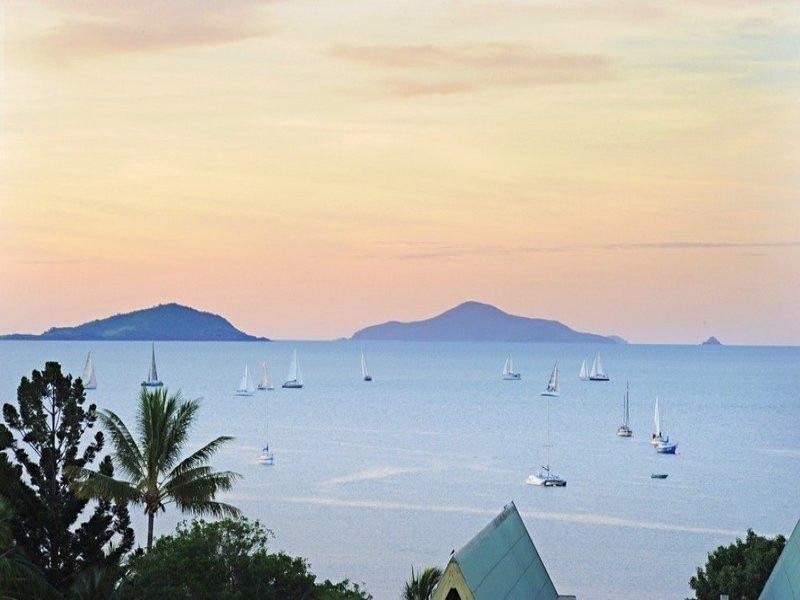 21 and 21a/5 Golden Orchid Drive, Airlie Beach QLD 4802