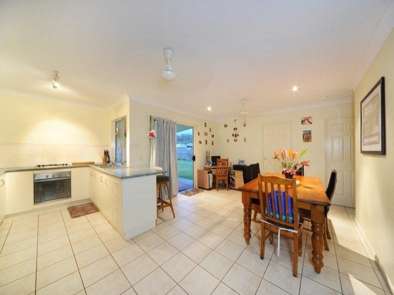 44 Banksia Court, Cannonvale QLD 4802