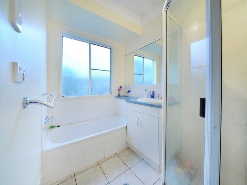 44 Banksia Court, Cannonvale QLD 4802