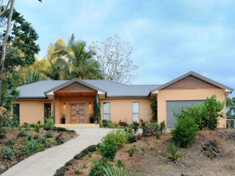 157 Kookaburra Drive, Cannonvale QLD 4802