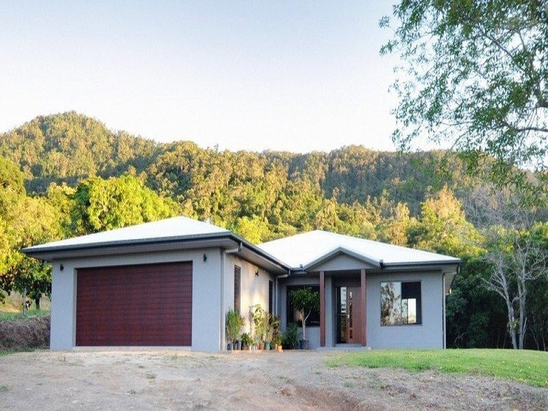 64 Hibiscus Road, Cannonvale QLD 4802