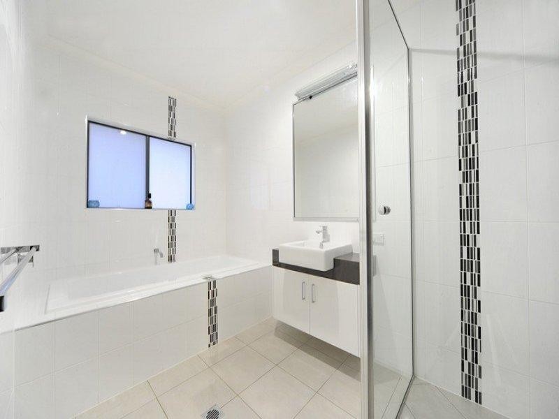 64 Hibiscus Road, Cannonvale QLD 4802