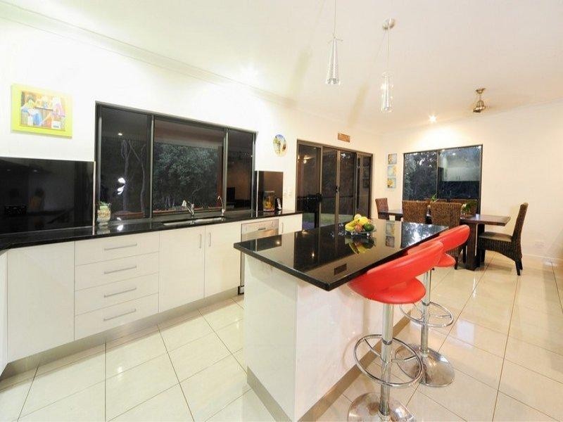 64 Hibiscus Road, Cannonvale QLD 4802