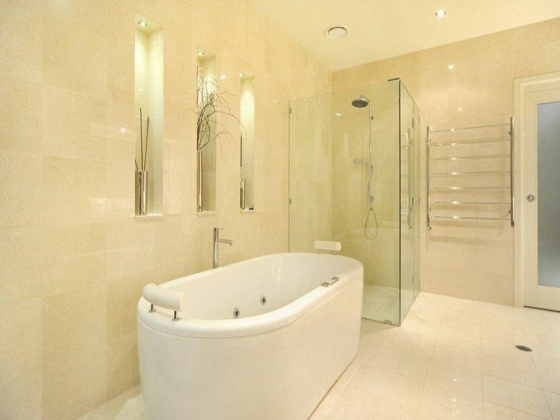 18 Broadwater Avenue, Airlie Beach QLD 4802