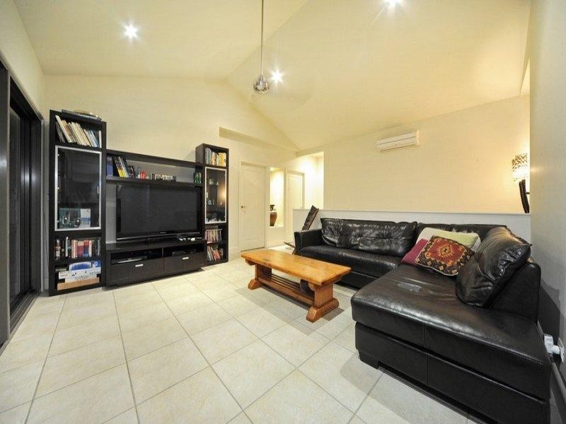 18 Broadwater Avenue, Airlie Beach QLD 4802