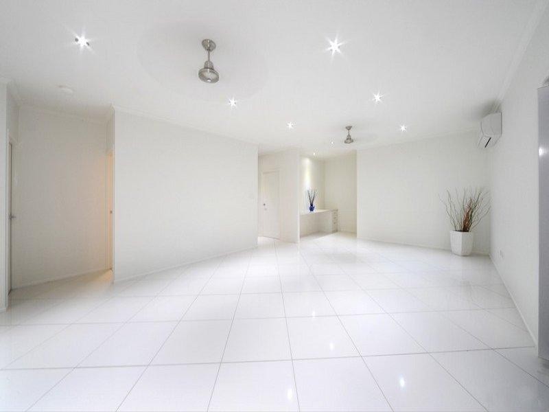 11 Johnswood Close, Cannonvale QLD 4802