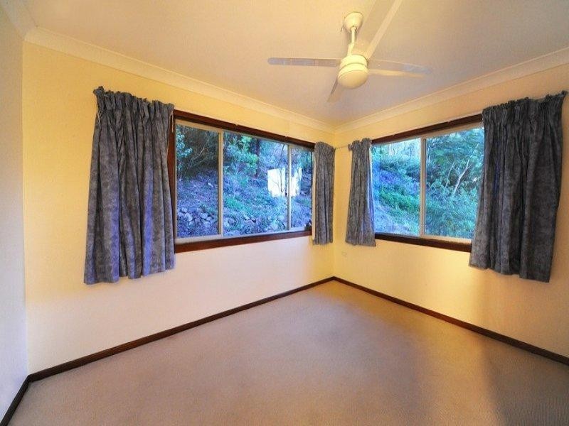 19 Warruga Street, Cannonvale QLD 4802