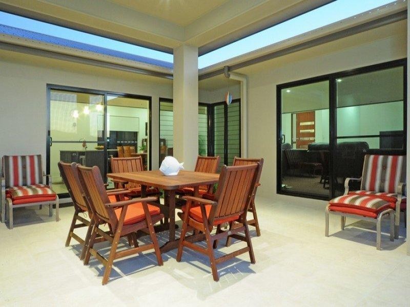 14 Waite Creek Court, Cannonvale QLD 4802