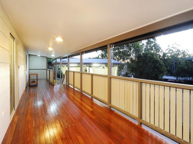 42 Manooka Drive, Cannonvale QLD 4802