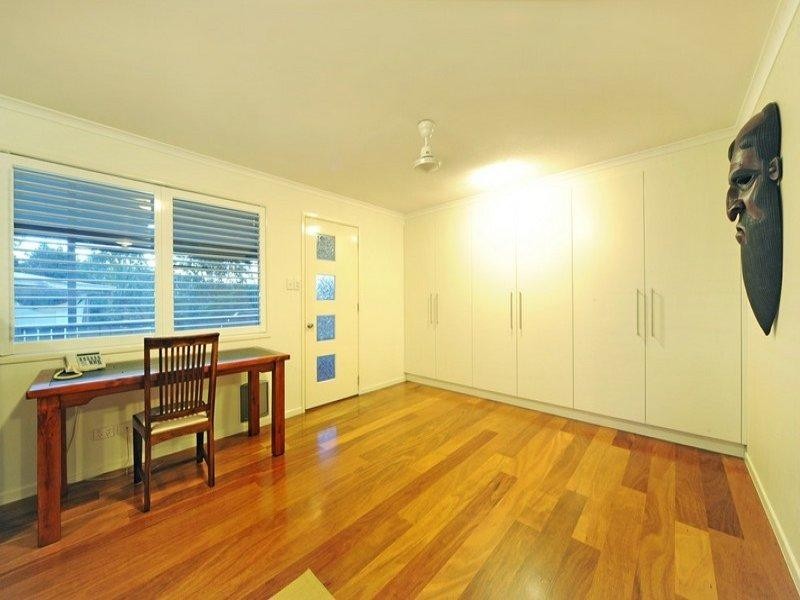 42 Manooka Drive, Cannonvale QLD 4802