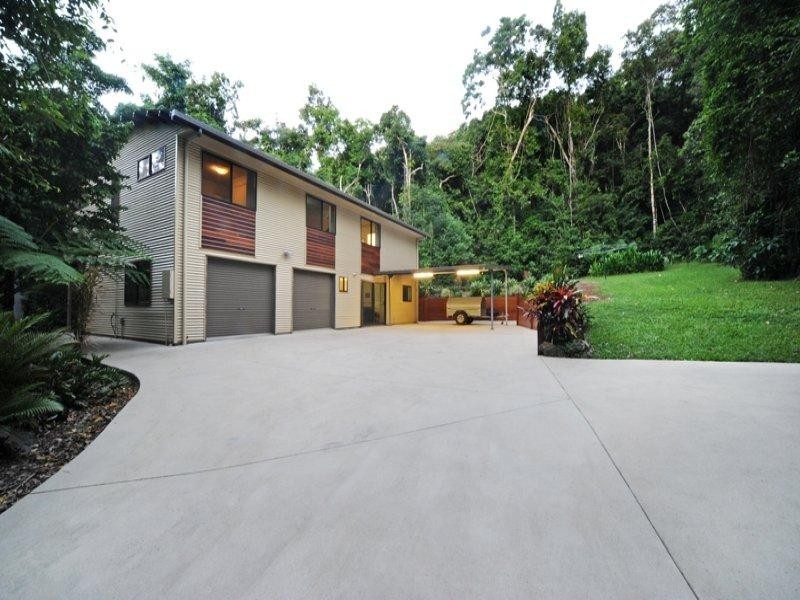 133 Kookaburra Drive, Cannonvale QLD 4802