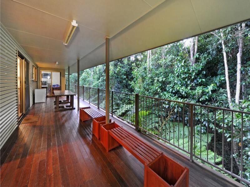 133 Kookaburra Drive, Cannonvale QLD 4802