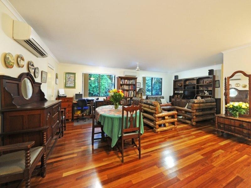 133 Kookaburra Drive, Cannonvale QLD 4802