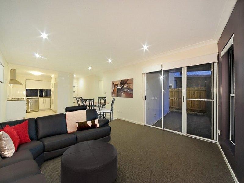 10/65 Manooka Drive, Cannonvale QLD 4802