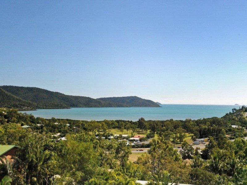 19 Country Road, Cannonvale QLD 4802