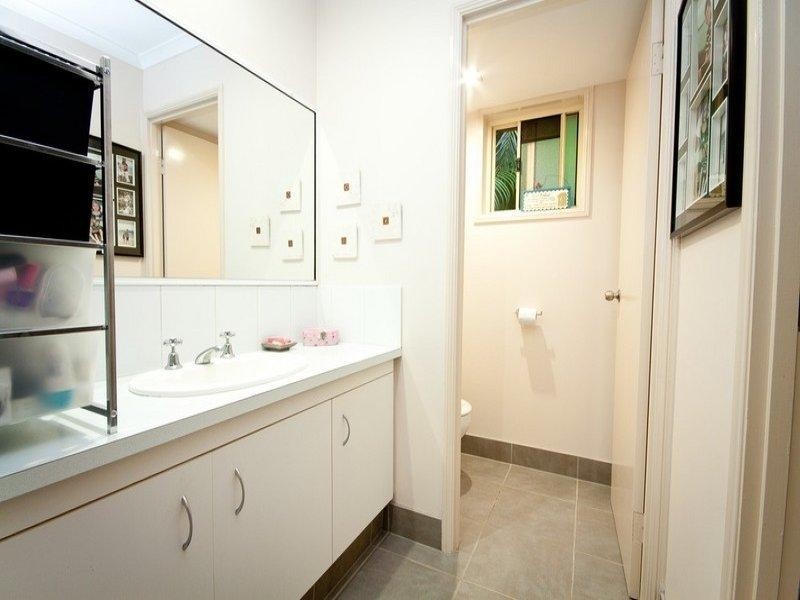 5 Solway Avenue, Cannonvale QLD 4802