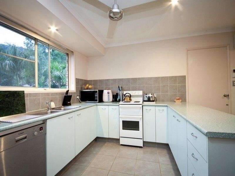 5 Solway Avenue, Cannonvale QLD 4802