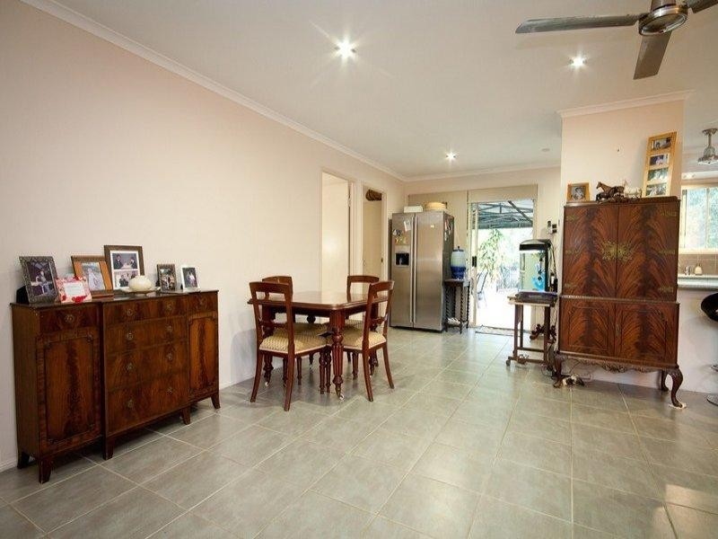 5 Solway Avenue, Cannonvale QLD 4802