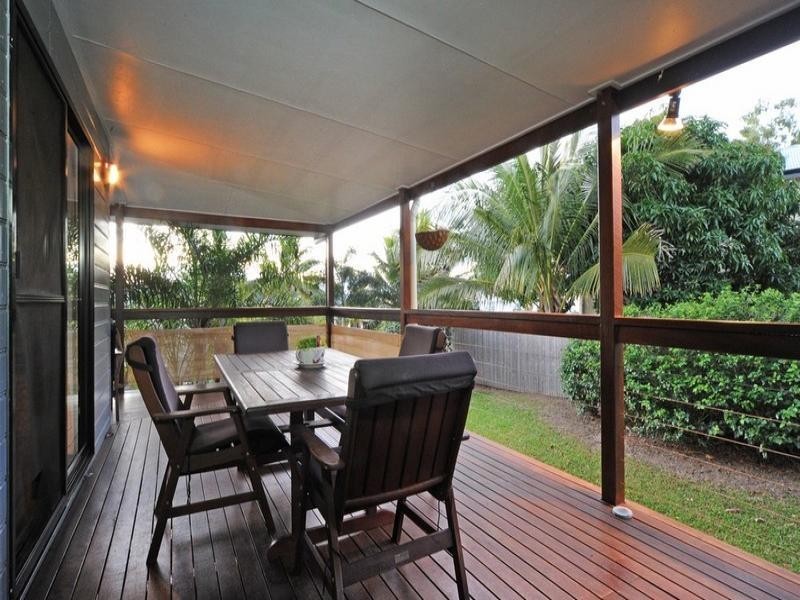 3 Border Drive, Cannonvale QLD 4802