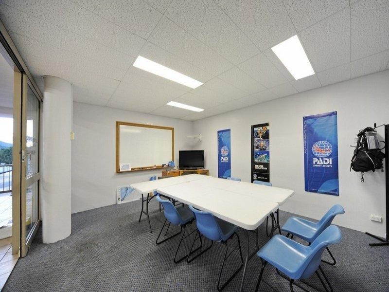 5 Commerce Close, Cannonvale QLD 4802