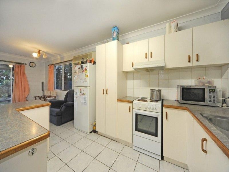 5 William Close, Cannonvale QLD 4802