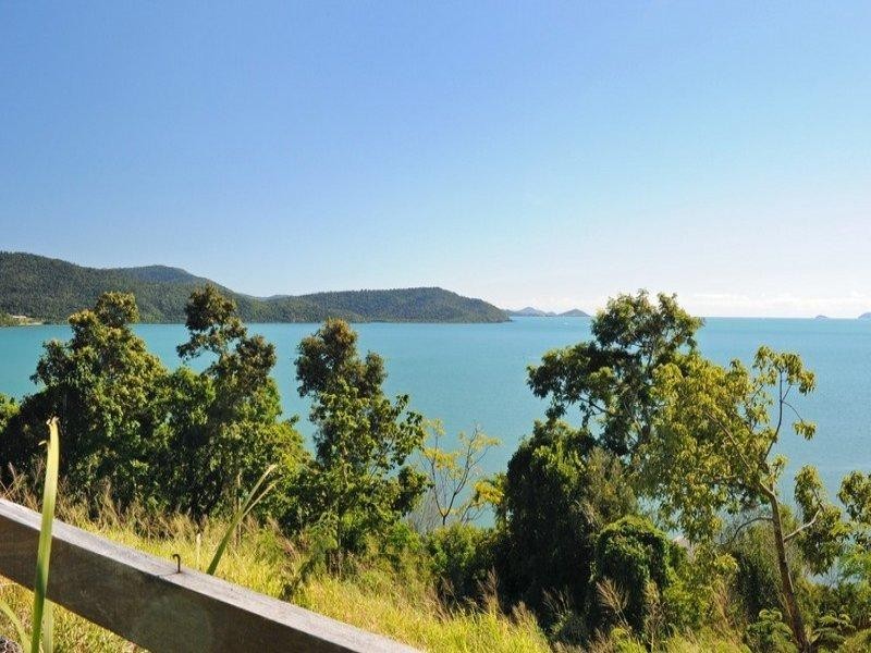 Lot 7 Jessies Way, Cannonvale QLD 4802
