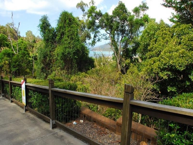 1 Airlie Summit Estate, Airlie Beach QLD 4802