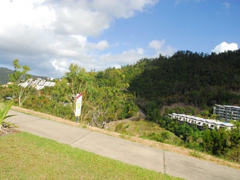 1 Airlie Summit Estate, Airlie Beach QLD 4802