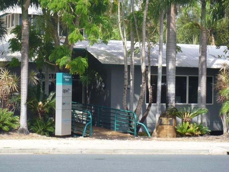 2 Island Drive, Cannonvale QLD 4802