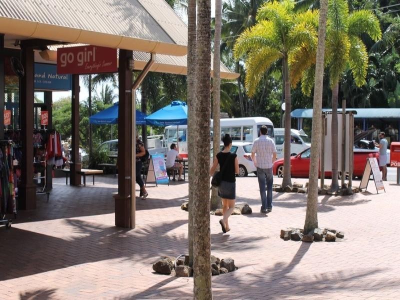 368 Shute Harbour Road, Airlie Beach QLD 4802