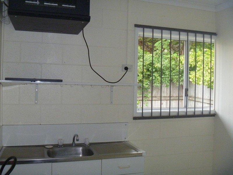 11 Island Drive, Cannonvale QLD 4802