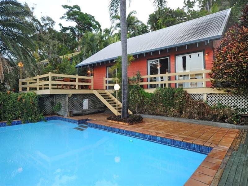 1 Stewart Drive, Cannonvale QLD 4802