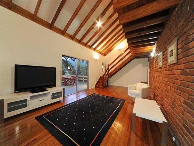 1 Stewart Drive, Cannonvale QLD 4802