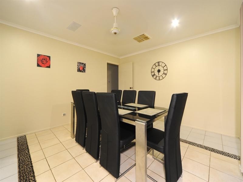 1 Alice Court, Cannonvale QLD 4802