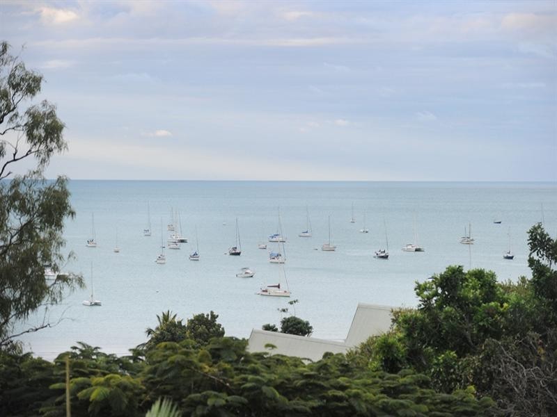 3/6 Golden Orchid Drive, Airlie Beach QLD 4802
