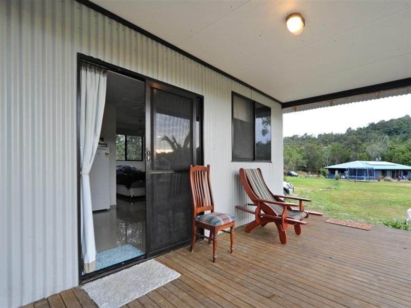 4 Leeder Road, Preston QLD 4800