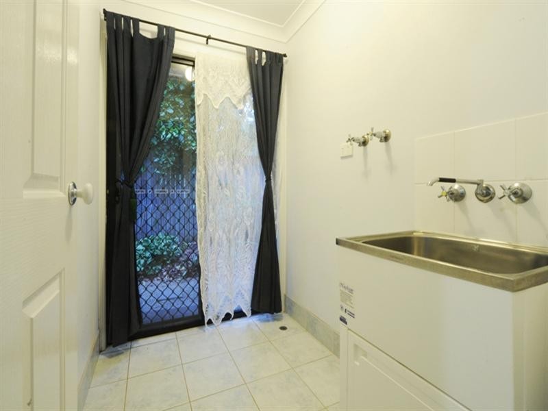 17 Banksia Court, Cannonvale QLD 4802