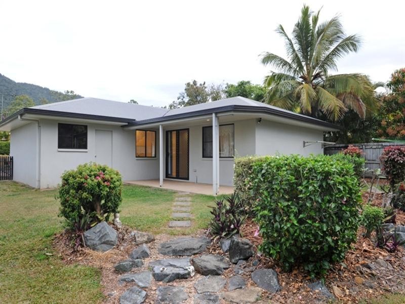 17 Banksia Court, Cannonvale QLD 4802