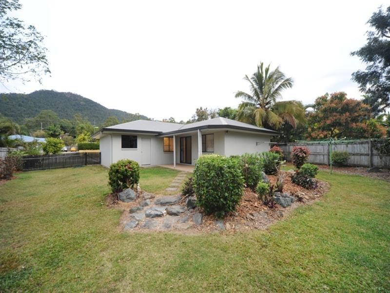 17 Banksia Court, Cannonvale QLD 4802