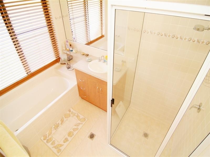 37 Sanctuary Avenue, Jubilee Pocket QLD 4802