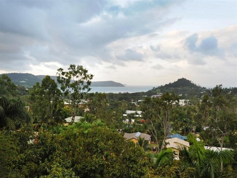 23 Panoramic Court, Cannonvale QLD 4802